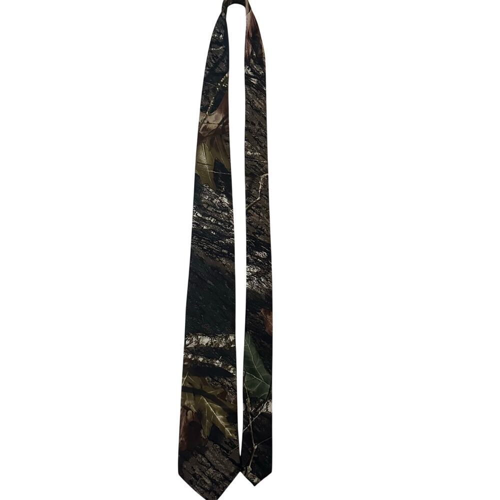 Vintage Tuxedo Park Hunting Camo Tie - Picture 2 of 5
